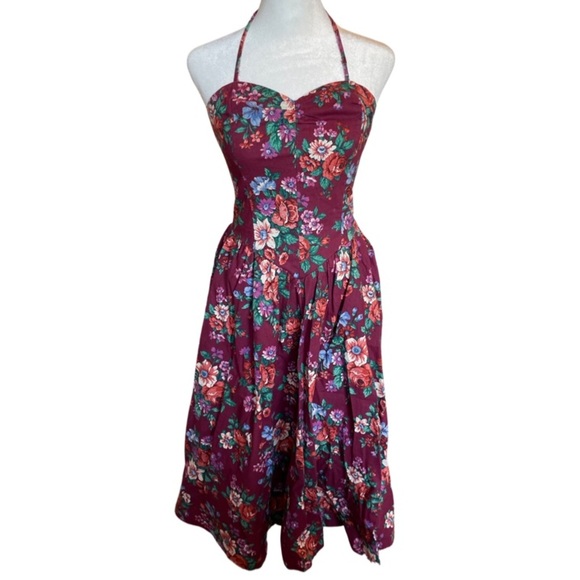 All that Jazz Dresses & Skirts - Vintage 80’s multi colored floral print halter neck dress w/sweetheart neckline